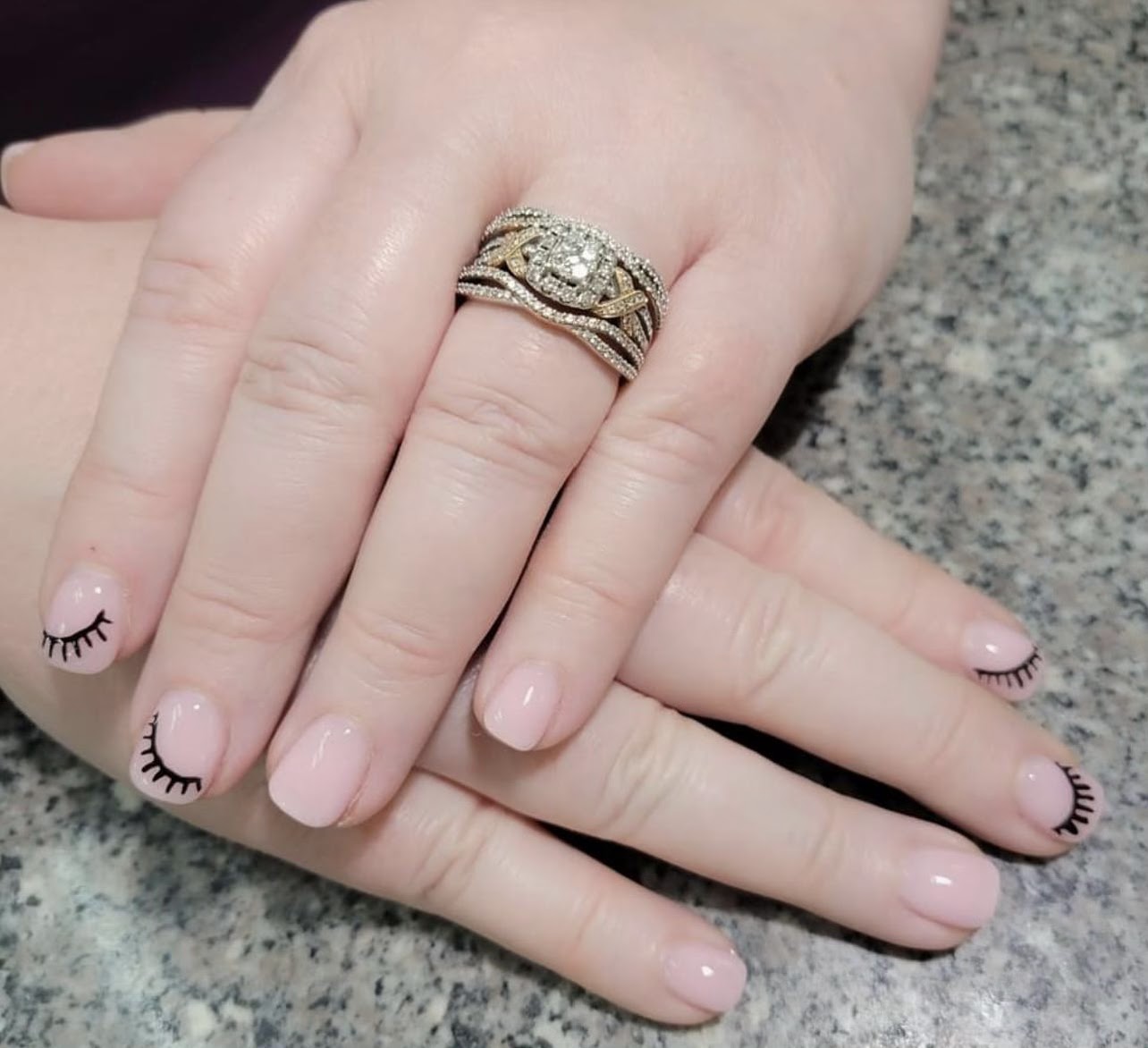 Head & Shoulders Knees & Toes nail photo 6